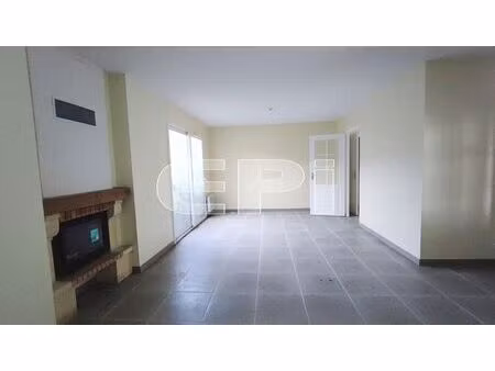 vente maison 5 pièces 104 m² arçay (86200)