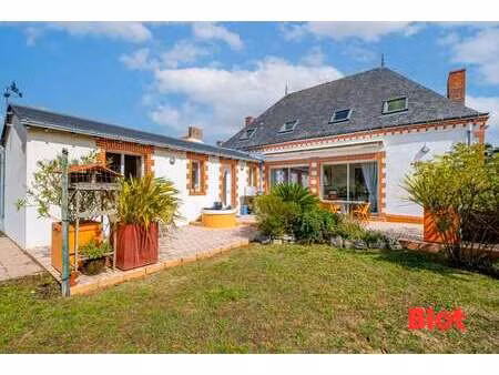 vente maison aux moutiers-en-retz (44760) : à vendre / 123m² les moutiers-en-retz