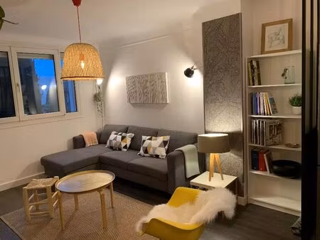 meublé: 2 pièces de 40m2 refait à neuf