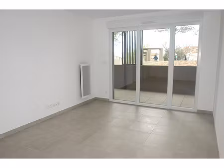 t2 rez-de-chaussée croix d'argent