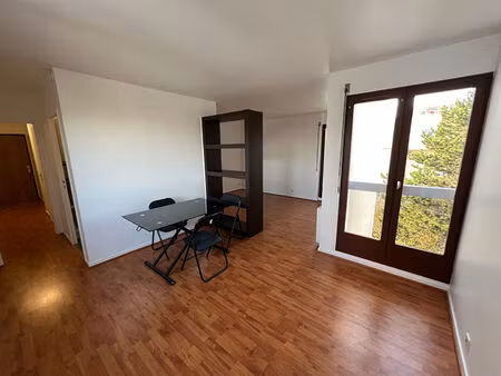 appartement 2 pièces à louer à noisy le grand