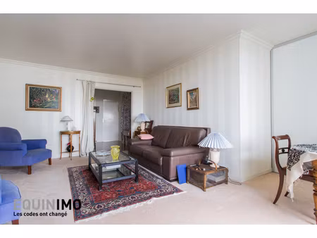 appartement 2p/1ch  en eétage  travaux a prévoir