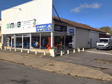 bâtiment commercial avec parking à nonancourt