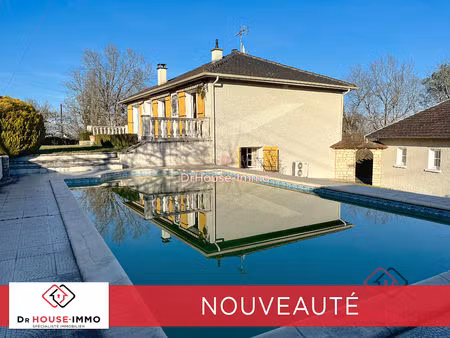 maison avec piscine  parc et double garage – secteur recherché sur les hauteurs de boulaza