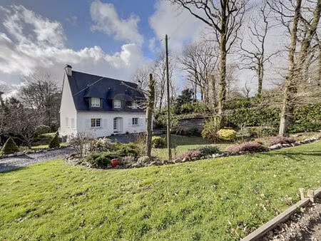 la roche maurice - maison de 8 pièces - 167m²