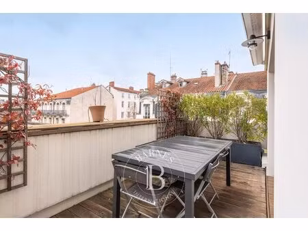 lyon 6 - foch - appartement climatisé de 123 12m² - 4 chambres - balcons - terrasse