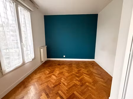 location appartement 2 pièces  40.80m²  bussy