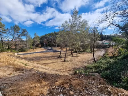 vente terrain 398 m² à brignoles (83170)  95 000 €