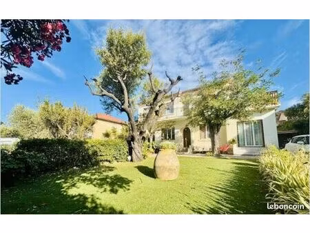 maison rare 2 appartements  jardin et garage