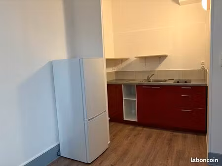 charmant studio à europole  refait à neuf