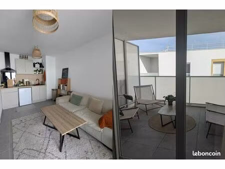 sous-location 4 mois+  t2 terrasse  gambetta