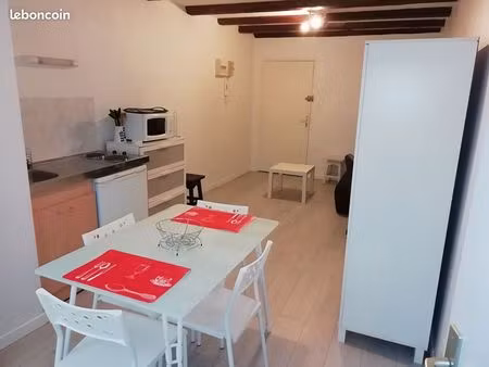 studio 1 pièce 24 m²