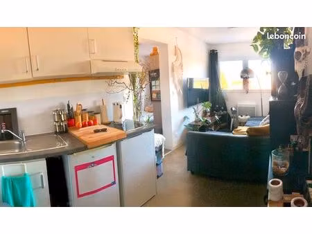 location t2 -1 chambre   1 cuisine  1 salle de bain  entre mauguio-baillargues deriere gol