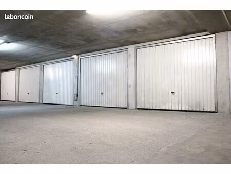 parking/box le chesnay