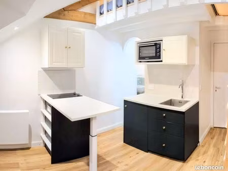 studio clame et lumineux - quartier odéon - ascenseur