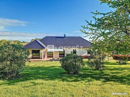 maison 5 pièces 132 m²