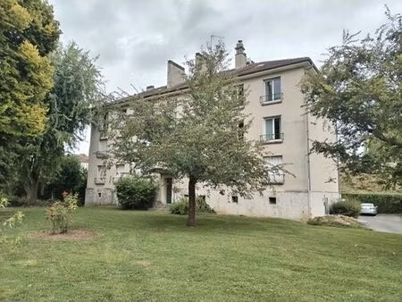 location appartement 10 pièces 42 m² à étampes (91150)