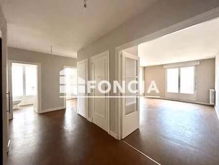 location appartement 4 pièces à nantes (44000) : à louer 4 pièces / 101m² nantes
