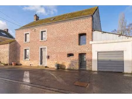maison de caractère avec jardin à la campagne