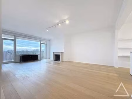 magnifique appartement 2 chambres entièrement rénové