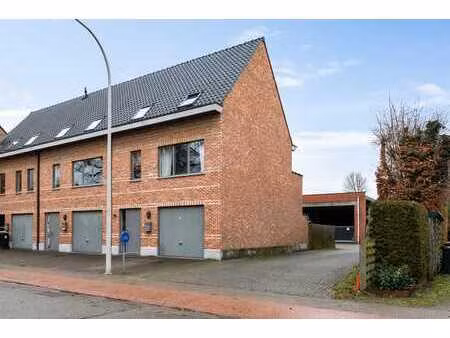 charmante woning met 3 slpk en een mooie tuin in wuustwezel.