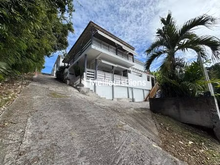 villa vue mer composée de 4 logements rénovés