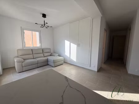 location longue durée : 3 pièces - balcon - lumineux clima