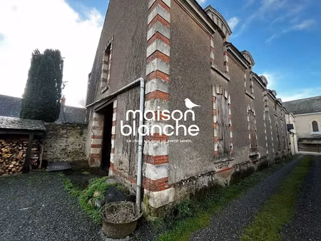 vente immeuble 300 m² à beaulieu-sur-layon (49750)  118 800 €