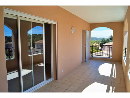 au calme beau t3 lumineux dans residence de standing le clo