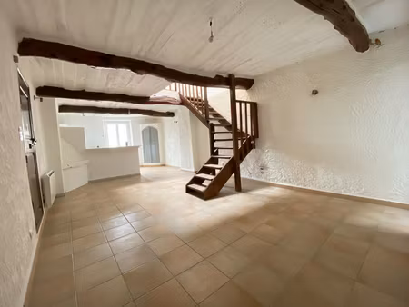 duplex t3 de 71 m² avec terrasse -coeur de garéoult