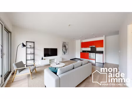 beau t2 lumineux avec terrasse 41m² + parking