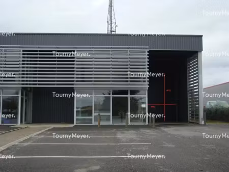 local d'activites a vendre