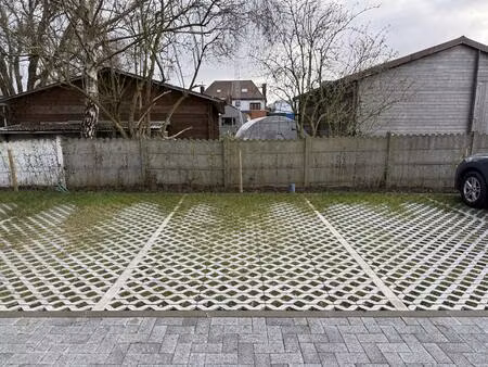 bovengrondse staanplaats te koop nabij centrum desselgem