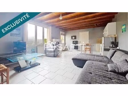 plain-pied de 70 m2 sur 500 m2 de terrain  2 chambres...