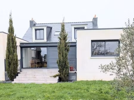 maison familiale de 199 m² entièrement rénovée - 3 ch - 1400 m² de terrain