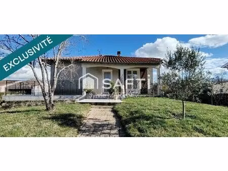 maison de plain-pied avec sous-sol complet et piscine