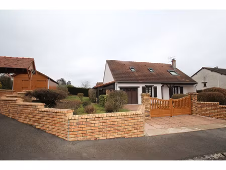 sur l'axe decize-nevers  beau pavillon en excellent état gén