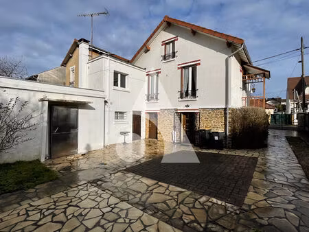 charmante maison meulière au petit-val  sucy-en-brie