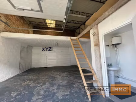 local d'activités de 71m²