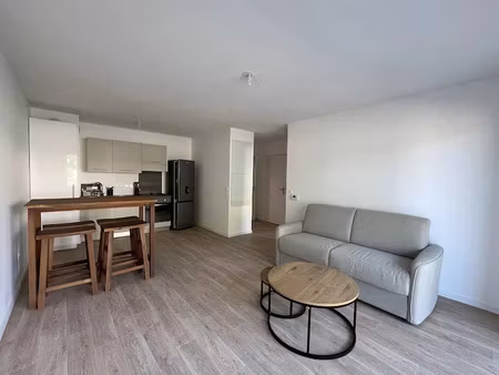 location meublée appartement 2 pièces 45.58 m² à cérons (33720)  707 €