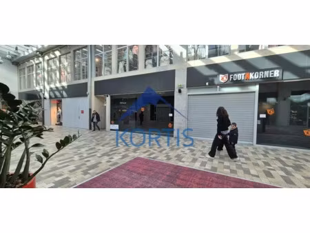 local commercial a louer