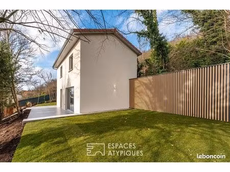 propriété 4 pièces 92 m²