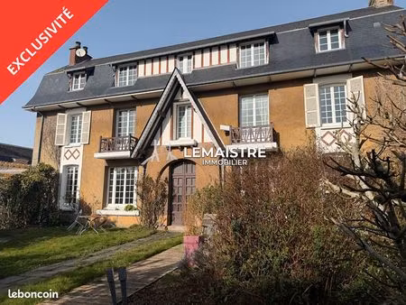 villa 10 pièces 234 m²