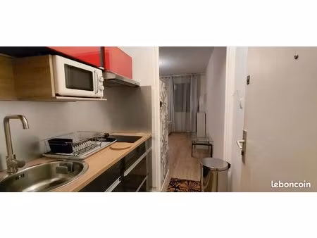 studio meuble 24m2 avec parking  proche fac moufia