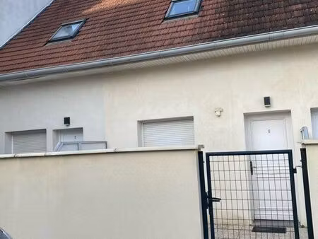duplex 3 pièces 42m2 avec terrasse et parking résidence privée laigneville