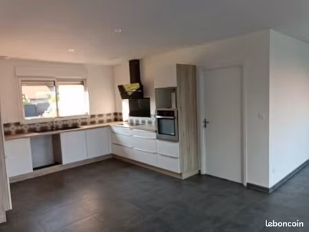 maison individuelle / 5 pièces