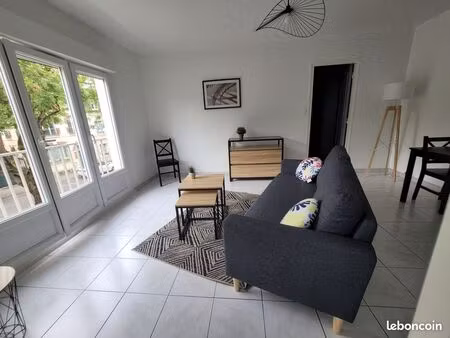 appartement t2 bis meublé – 43 m² – parking privatif – disponible le 14 mars 2026