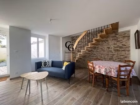 maison 2 pièces 53 m²