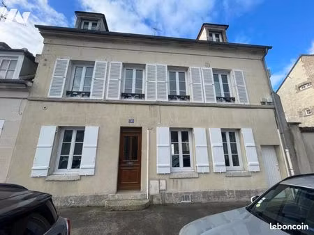 maison 6 pièces 140 m²