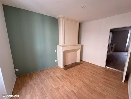 appartement t3  centre-ville  barbezieux  saint-hilaire